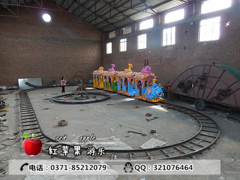 乘坐大象火車游樂(lè)設(shè)備的時(shí)候要注意哪些事項(xiàng)